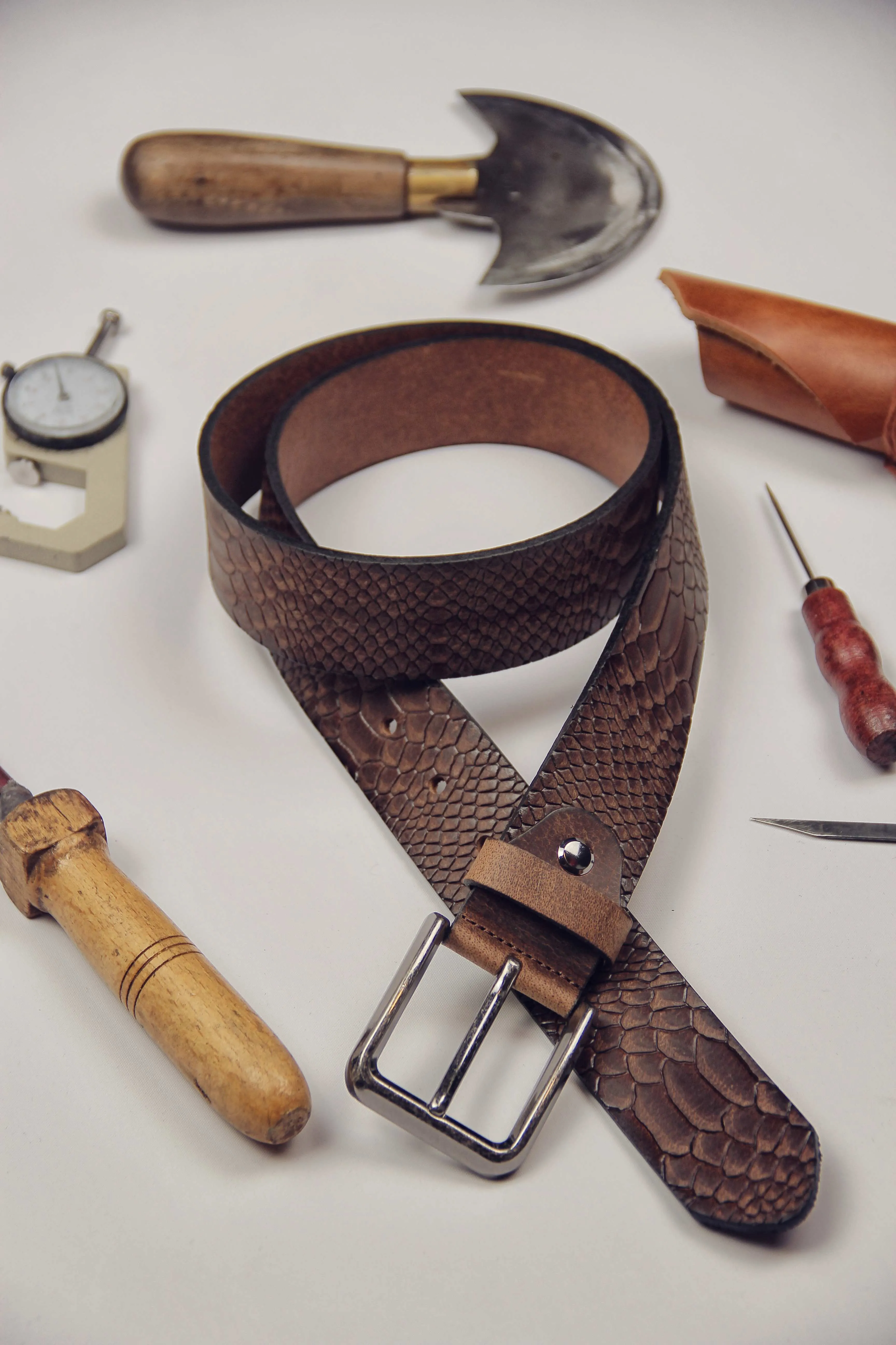 Belt Size Measurement Wearing and Leather Guide
